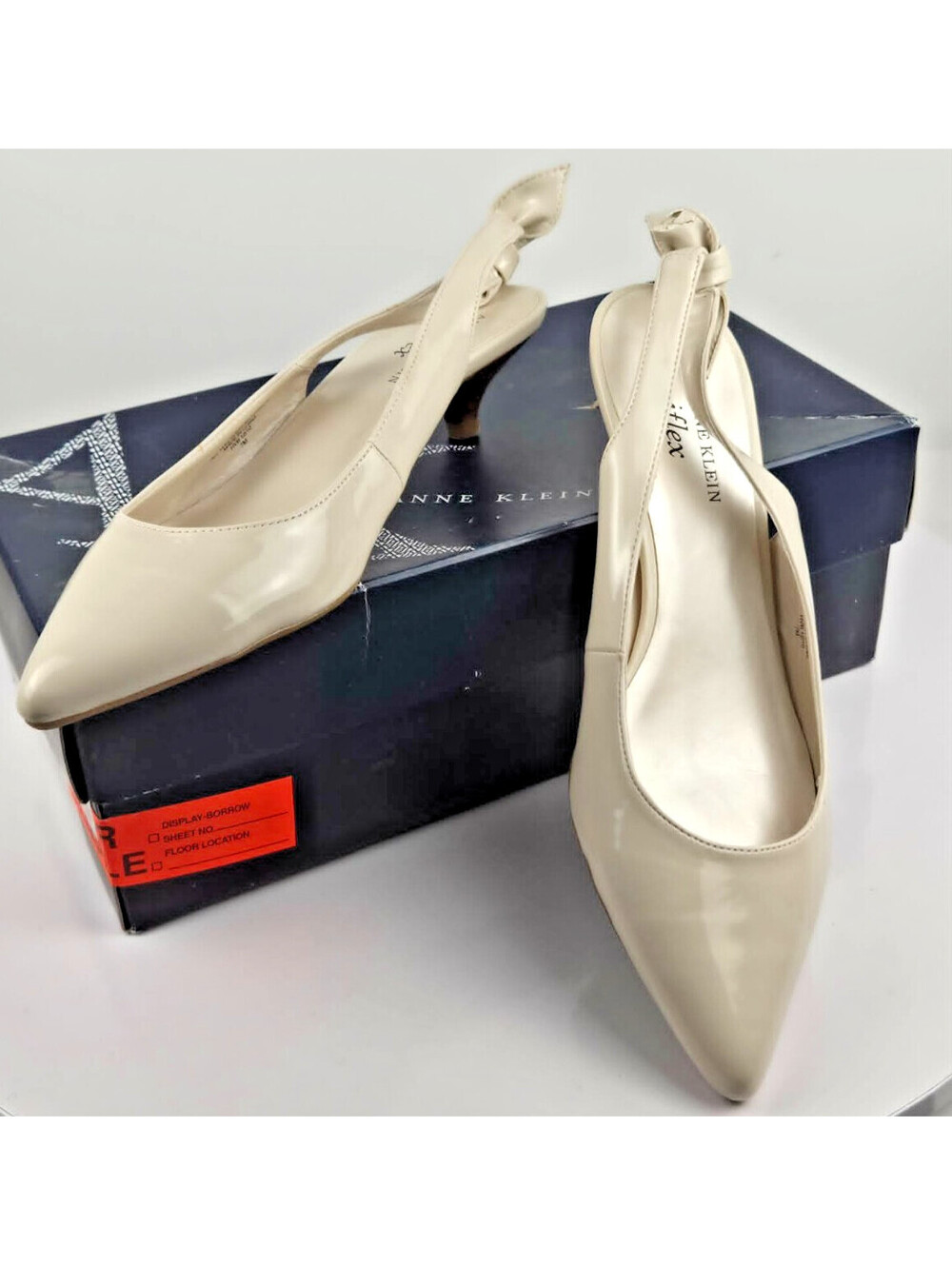 Anne Klein iFlex Ivory Slingback Heels Pointed Toe Kitten Heel Womens 7